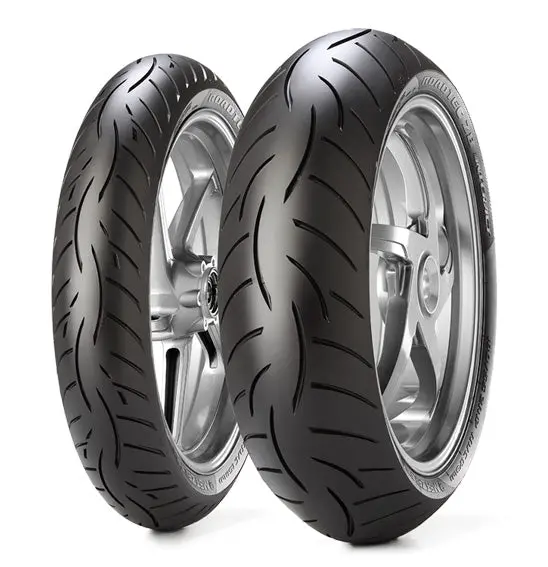 Metzeler Roadtec Z8 Interact - Sport Touring 1