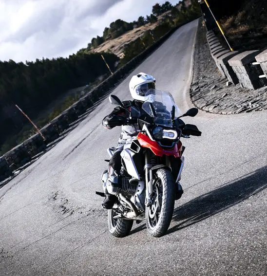 Metzeler Karoo Street - Adventure (On/Off) 1