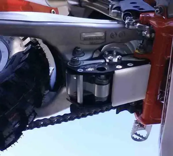 Linkage Skid Plate 1