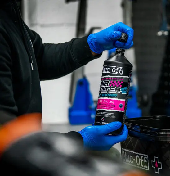 Muc-Off Air Filter Cleaner 1