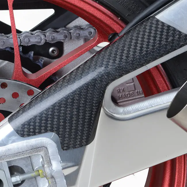 R&G Carbon Swingarm Guard 1